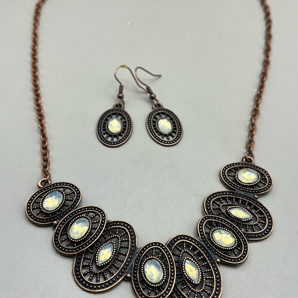 Elegant Bronze and Opal Jewelry Set